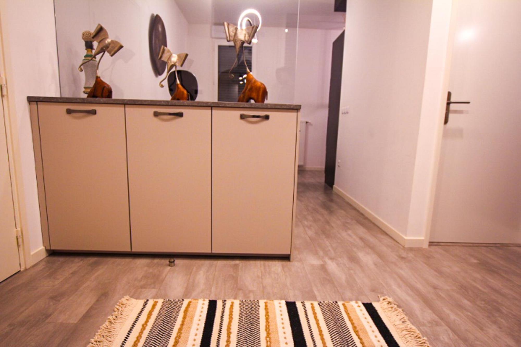Skyview Luxury Appartement A Монтеврен Экстерьер фото